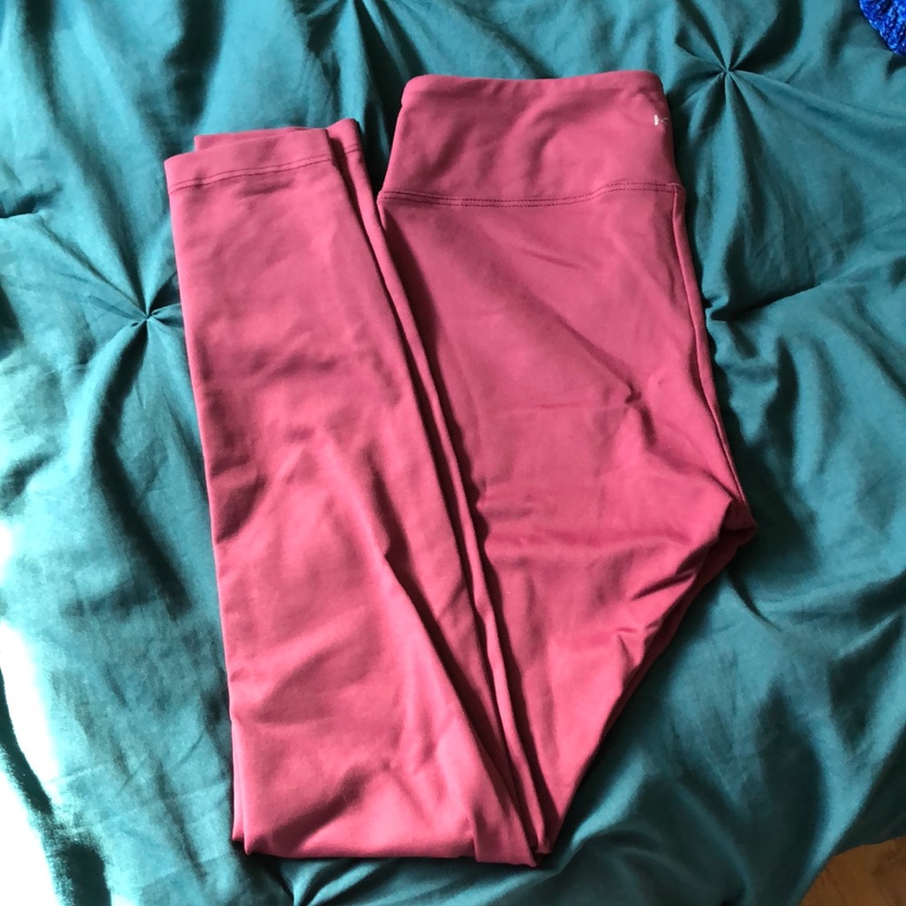 Like New Koral leggings. Maroon color. Size small